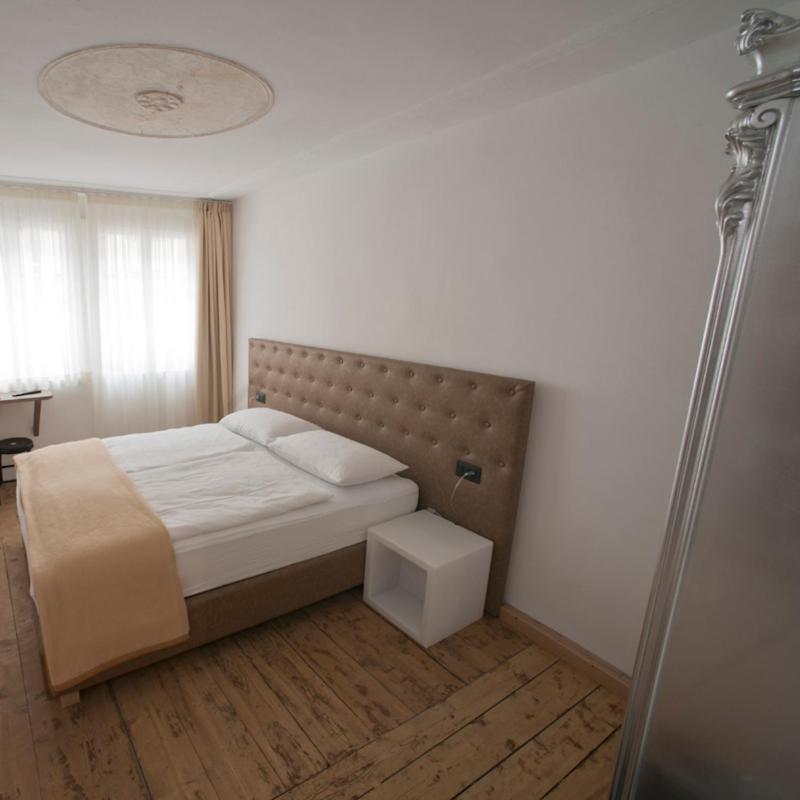 Sir Thomas Bed And More Bozen Exterior foto